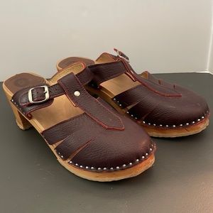 Troentorp clogs Burgandy sz 40